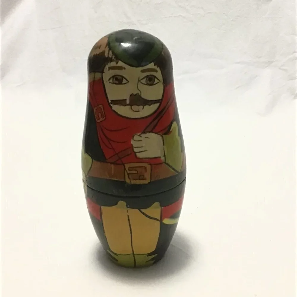 🌷Vintage Wooden Robinhood Stacking Dolls